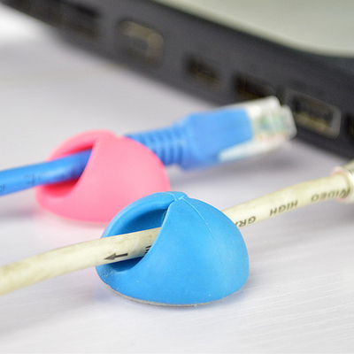 چین Multipurpose Colored Sticky TPR Management Cable Drop Clips توزیع کننده